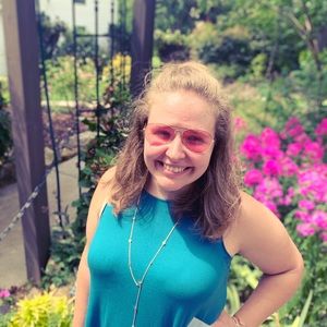 Meet your Posher, Elizabeth